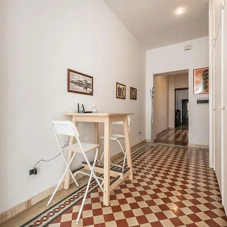 Mirabel Apartment